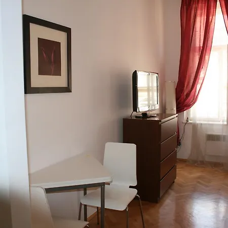 Alina Prague